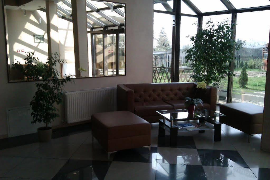 Hotel Platinum Hrubieszow Eksteriør billede