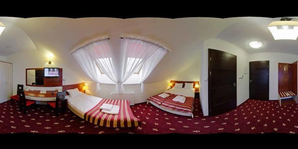 Hotel Platinum Hrubieszow Eksteriør billede