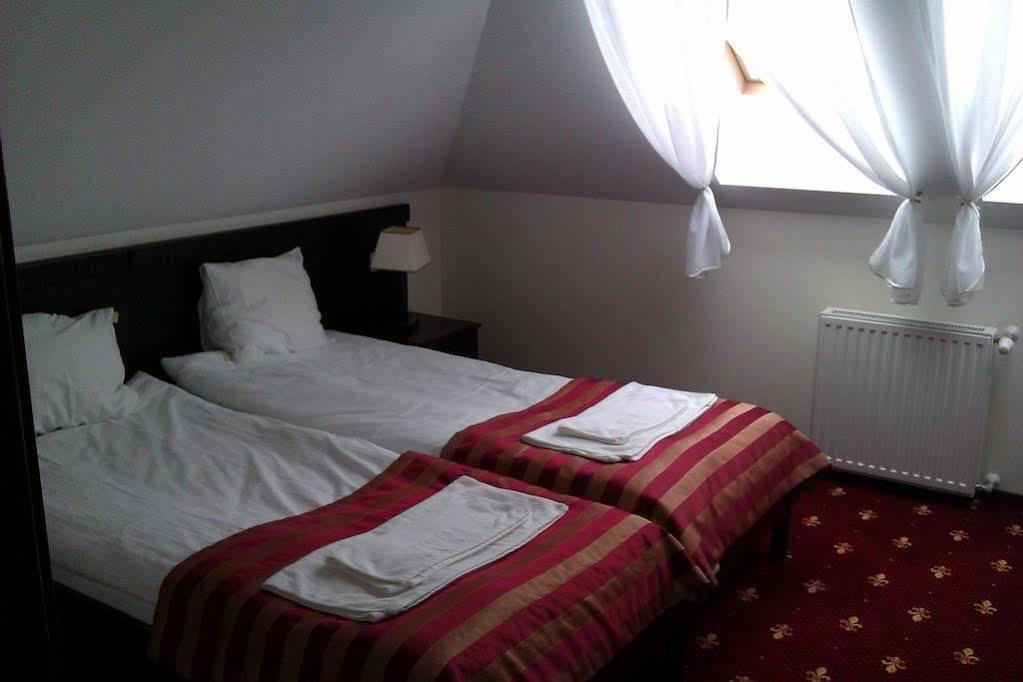 Hotel Platinum Hrubieszow Eksteriør billede