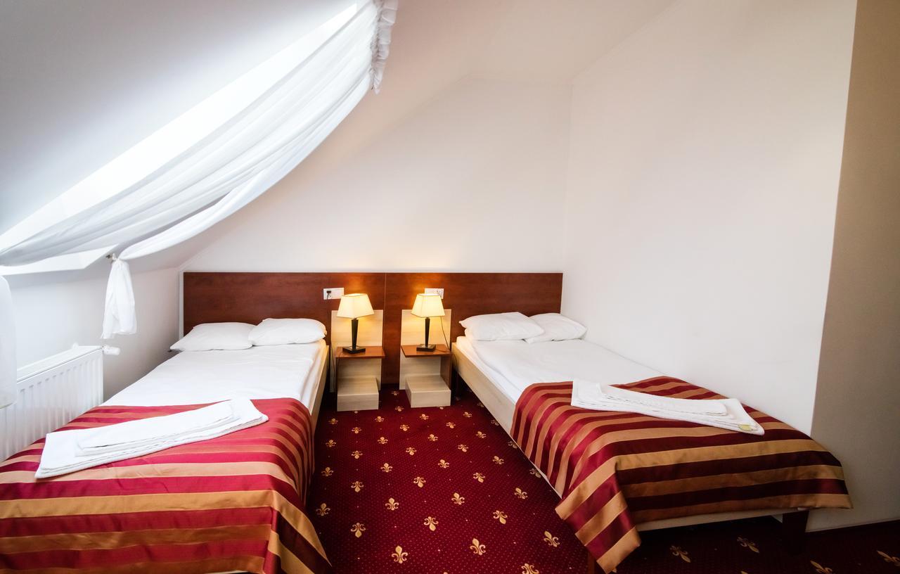 Hotel Platinum Hrubieszow Eksteriør billede